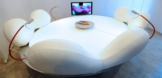 Nábytek nemusí být nuda. Sofa od Kaplického Future systems (ilustrační foto).
