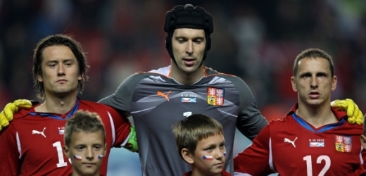 Zleva nahoře Tomáš Rosický, Petr Čech a Zdeněk Pospech.