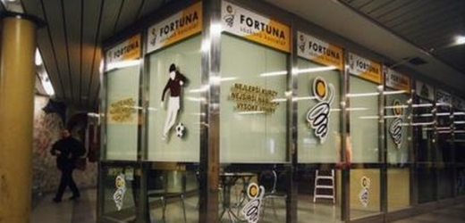 Fortuna prodá 35 procent svých akcií na burzách v Praze a ve Varšavě.