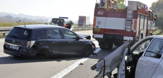 Nehoda na D1 zkomplikovala cestu řidičům směrem na Brno.