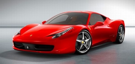 Kdyby muži mohli vybírat jen srdcem bez ohledu na peněženku, Ferrari 458 Italia by mělo velkou šanci.