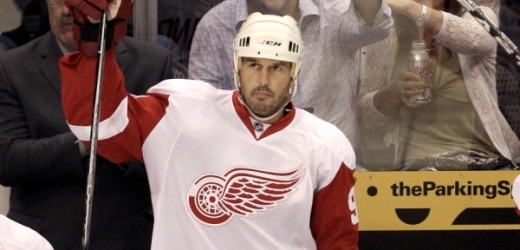 Mike Modano v dresu Detroitu Red Wings.