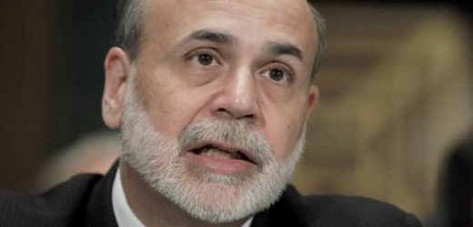 Ben Bernanke, šéf americké centrální banky, připustil možnost dalších podpůrných opatření.