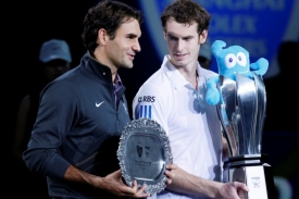 Roger Federer v Šanghaji ve finále prohrál s Andym Murrayem.