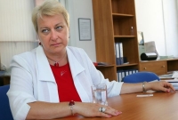 Kontroverzní senátorka a starostka Liana Janáčková se brání nařčení z rasisticky orientované předvolební kampaně.