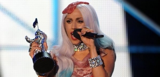 Lady Gaga na předávání cen MTV.