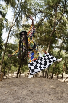 Cheikh Lo ze Senegalu.