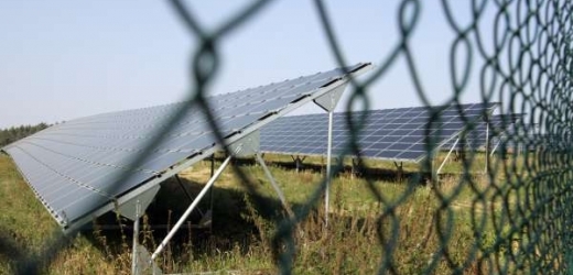 Stát se snaží o kompromis s provozovateli solárních elektráren.