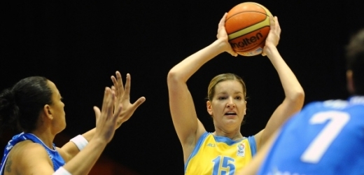 Ženský basketbal (ilustr. foto).