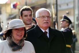 Český prezident Václav Klaus s manželkou Livií v Karlových Varech.