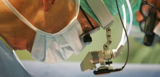 Operace bypassu je náročná pro pacienta i lékaře.