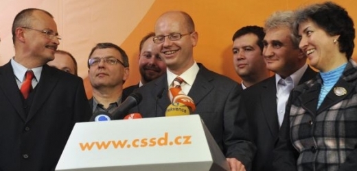 Předsedu sociálních demokratů zvolí delegáti březnového sjezdu. Bude jím Bohuslav Sobotka?