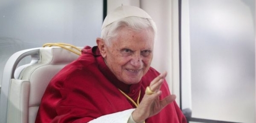 Papež kritizoval odklon od církve a přílišnou světskost.