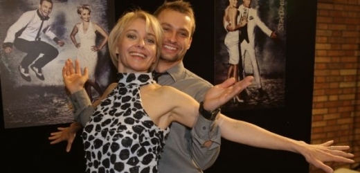 Herečka Veronika Žilková s tanečním partnerem Markem Dědíkem v soutěži StarDance.