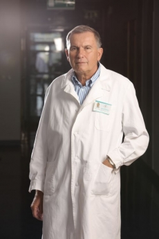 MUDr. Jiří Vorlíček se specializuje na biologickou léčbu rakoviny. 
