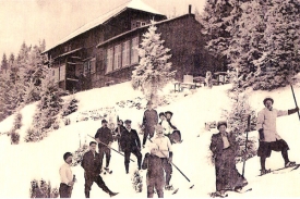Sezona sněhových radovánek před sto lety začala již 12. listopadu 1910.