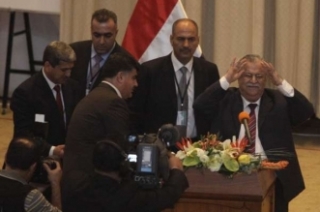 Irácký znovuprezident Talabání vyhlašuje znovupremiéra Málikího.