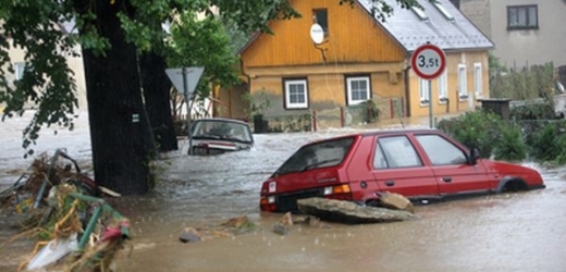 Přírodní katastrofy už stály pojišťovny 9,5 miliardy korun.