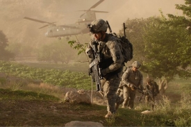 Alianční vojáci začnou předávat oblasti Afgháncům, zůstanou ale jako instruktoři.