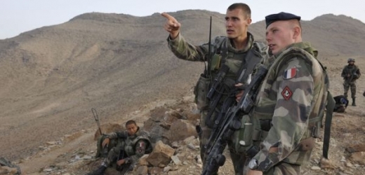 Francouští vojáci v Afghánistánu.