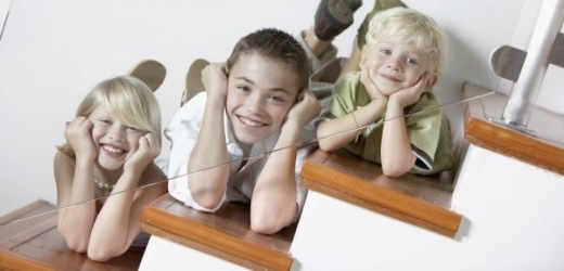 Čím víc sourozenců člověk má, tím méně je šťastný, zjistili vědci v Británii.