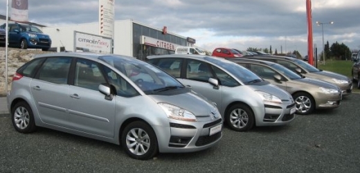 Šest českých prodejců vozů značky Citroën začalo s prodejem ojetých vozů v rámci programu Citroën Select.