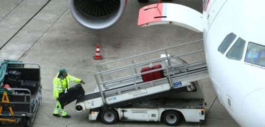 Podezřelý kufřík našli u zavazadel společnosti Air Berlin.