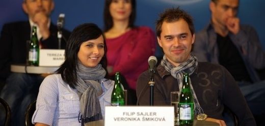 Televizní diváci rozhodli a ze soutěže vypadl pár Filip Sajler a Veronika Šmiková.