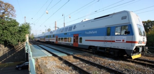 Rozsah dopravy vlaky Českých drah se od poloviny prosince o něco sníží (ilustrační foto).