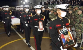 Jižní Korea slíbila, že pomstí smrt dvou vojáků, kteří zahynuli při severokorejském ostřelování.
