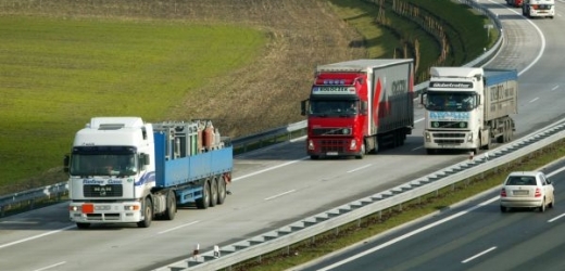 Sousední Sasko spustí varovný systém pro řidiče kamionů.