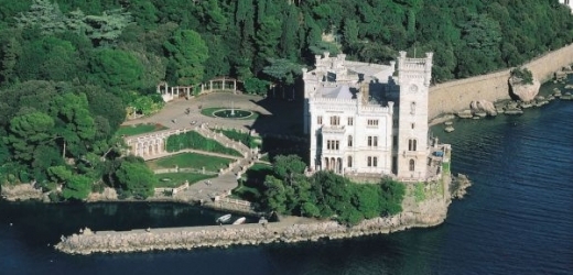 Zámek Castello di Miramar.