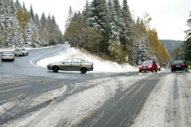 Na cestách je třeba počítat s nástrahami v podobě sněhu či ledu.