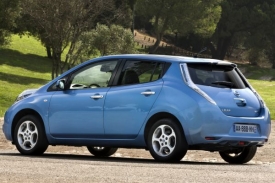 Nissan Leaf se v prosinci začal prodávat.