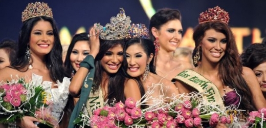 Miss Earth vyhrála dvacetiletá Nicole Faria z Indie.