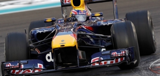 Mark Webber odjel poslední čtyři závody se zlomeným ramenem.