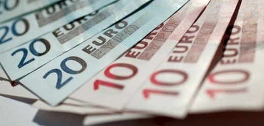 Evropská komise chce sjednotit sankce pro finanční instituce.