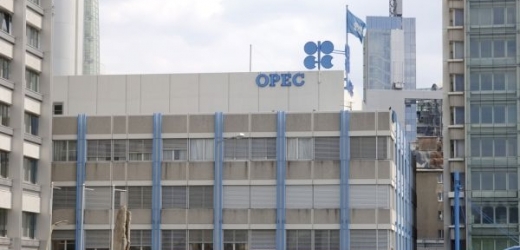 Organizace OPEC hodlá zachovat současný limit těžby ropy.