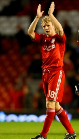 Útočník Liverpoolu Kuijt dal letos již 14 gólů.