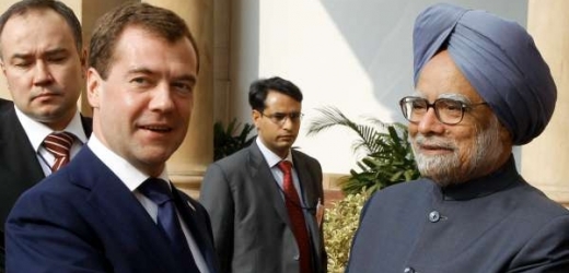 Ruský prezident Medveděv a indický premiér Singh.