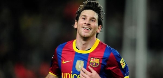 Fotbalisté Barcelony prý prodali místo na dresech teroristům.