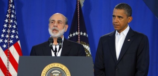Ben Bernanke, šéf americké centrální banky, s prezidentem Obamou.