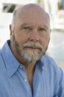 Craig Venter - někteří vědci ho obdivují, jiní téměř nenávidí.