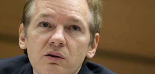 Zakladatel serveru WikiLeaks Julian Assange byl listem Le Monde zvolen "mužem roku".