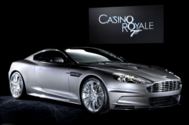 Aston Martin z bondovky Casino Royale.