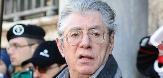 Šéf Ligy severu Umberto Bossi.