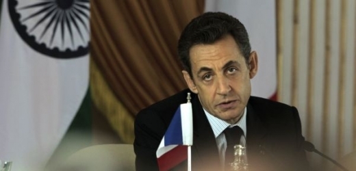 Sarkozy je pro euro. 
