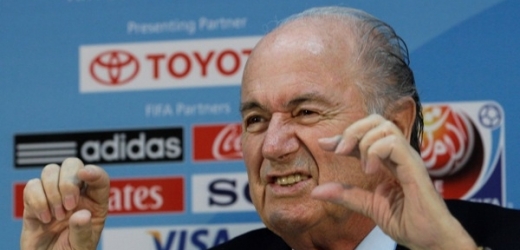 Sepp Blatter navrhuje založení protikorupční skupiny.