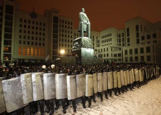 Povolební demonstrace v Minsku.
