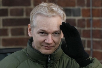 Zakladatel Wikileaks Julian Assange má sólokapra: Gazprom je zkorumpovaná obluda!